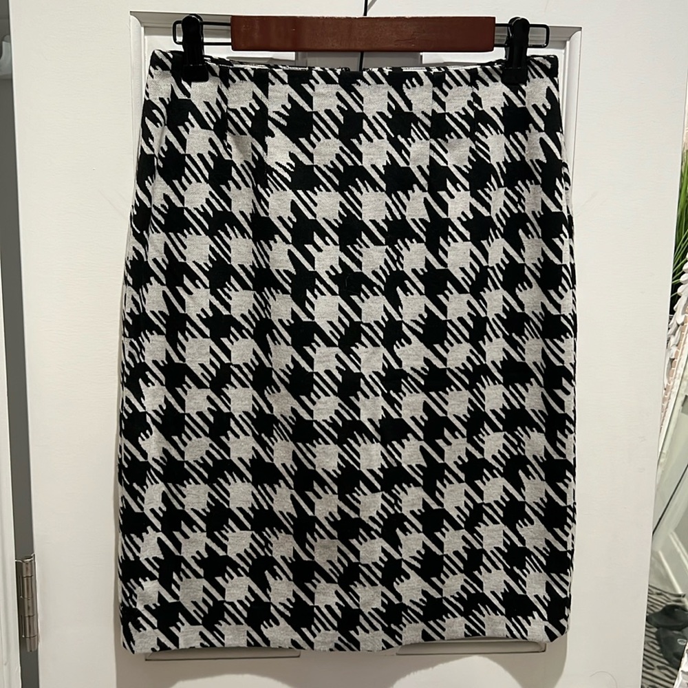 Halogen Houndstooth Pencil Skirt